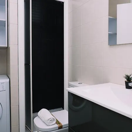 Atico Con Luz Y Brillo En By דירה *