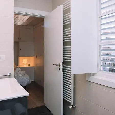 Atico Con Luz Y Brillo En By ויגו