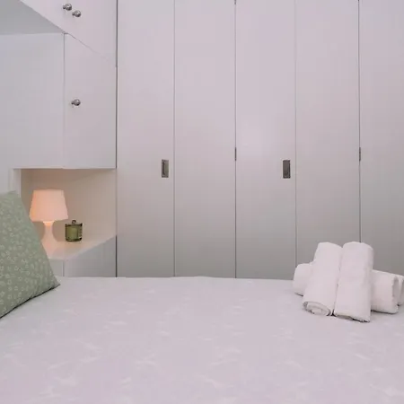 Atico Con Luz Y Brillo En By *