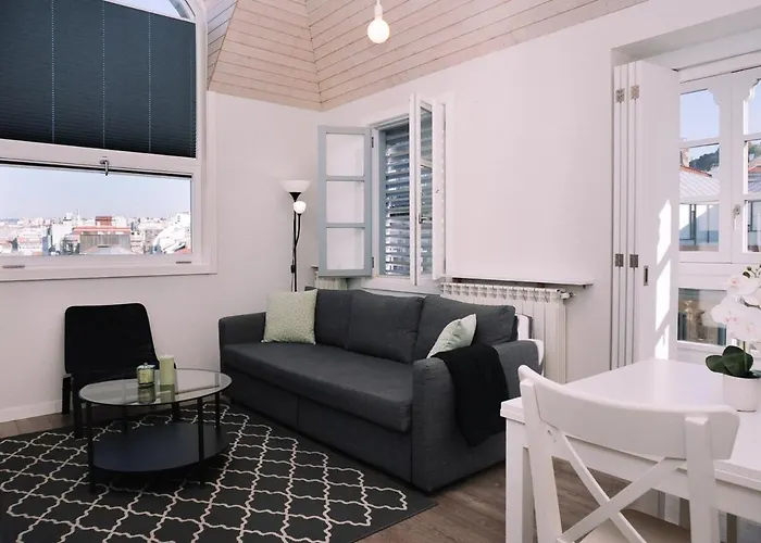 Atico Con Luz Y Brillo En By *