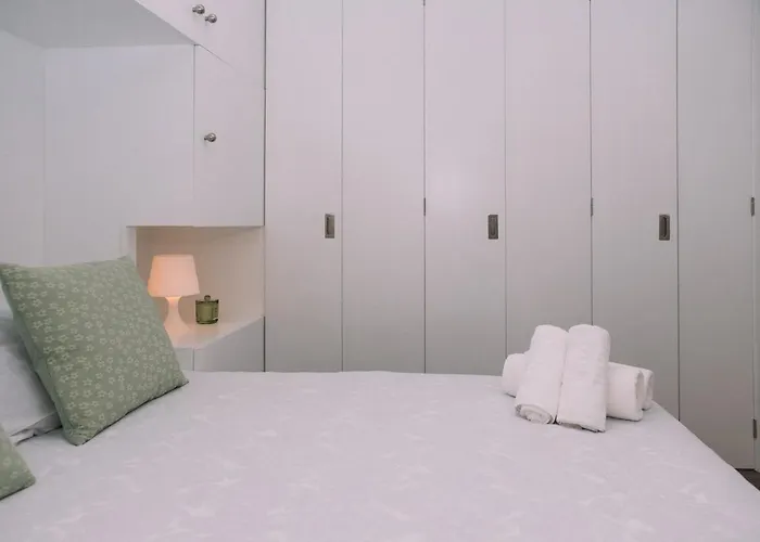 Atico Con Luz Y Brillo En By *